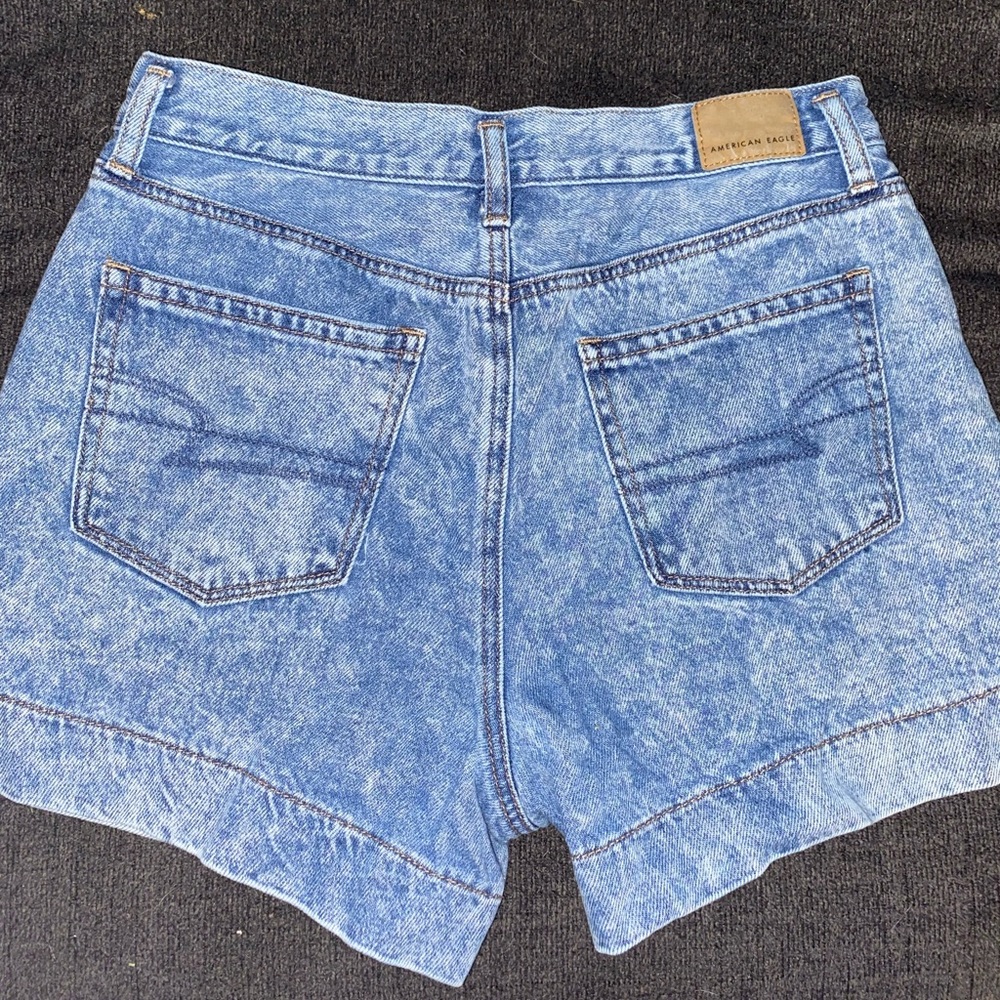 American Eagle mom jean shorts